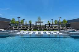 6th fl + Amenities! Parking| Pool|HotTub|Gym|Bowl!