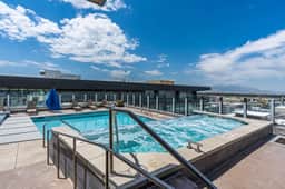 8thFloor!|CityView|HotTub|Pool|Gym|Parking|KingBed